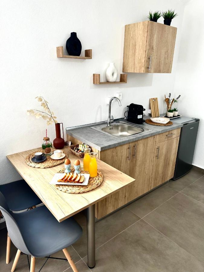 Aeron Suites Exo Gonia Экстерьер фото